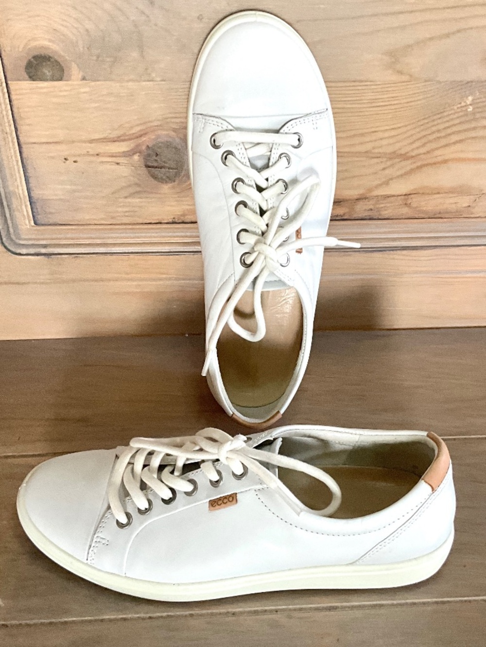 Ecco Soft 7 Lace Up Sneaker White Full Grain Leather Women's Size 40 US 9-9.5